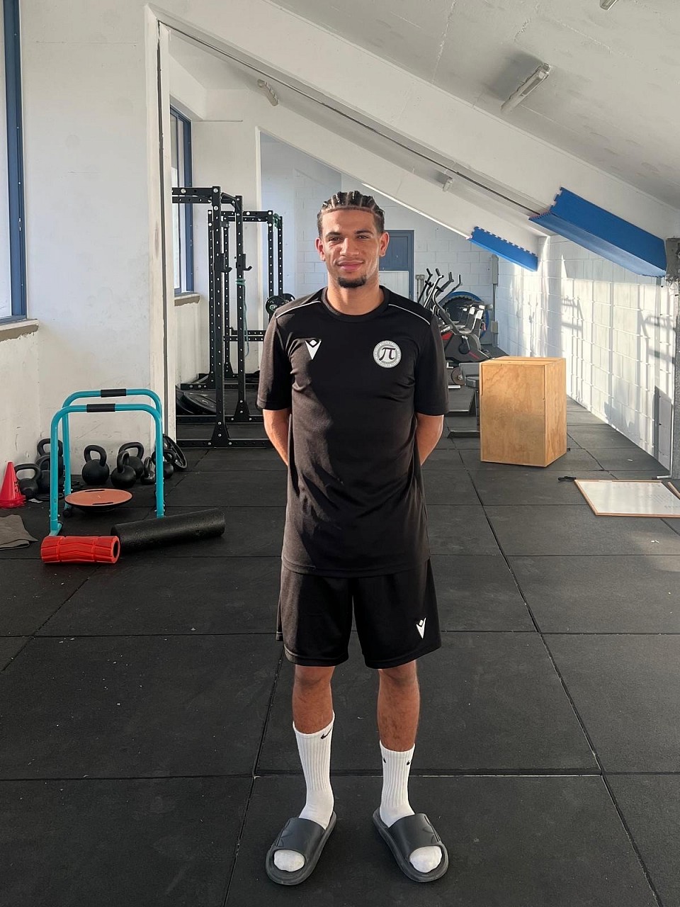 - Deal done ✅ - One-year contract Yacine Boufath Birth (age): March 11, 2002 (22) Nationality: Belgium Belgium Position: Right winger joined @enadfc (A.P.O.P POLIS FC) Congratulations Yacine! I wish you the best for the 2024/25 season. division 3 in Cyprus information on his player’s career August 31, 2023 JS Tamines 22/23 July 1, 2022 SK Beveren U21 21/22 July 1, 2021 KV Oostende U21 La Gantoise U21