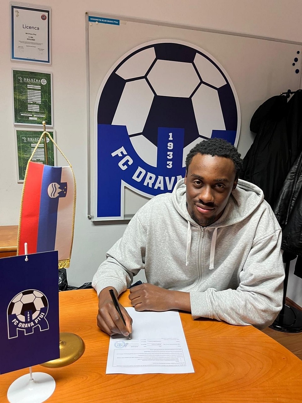 deal NK Drava Ptuj division 2 Slovenia signs  LAMINE (8) works carried out by our long-time partner @primaverasport_agency 🤝